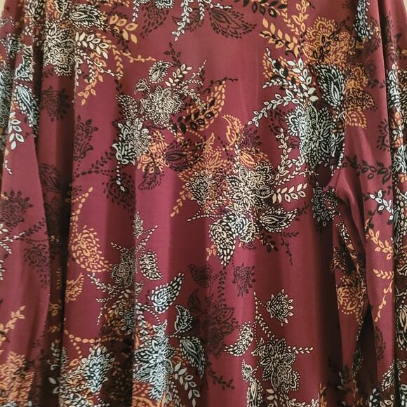 Susan Graver Womens Liquid Knit Top V-Neck Floral Blouse Size 1X Burgandy/Blue - Picture 4 of 12
